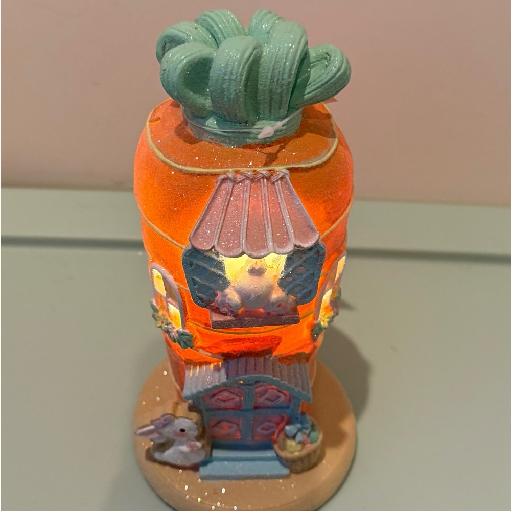 Charming Light-up Orange Carrot House with Bunnies- NWT - Picture 2 of 8